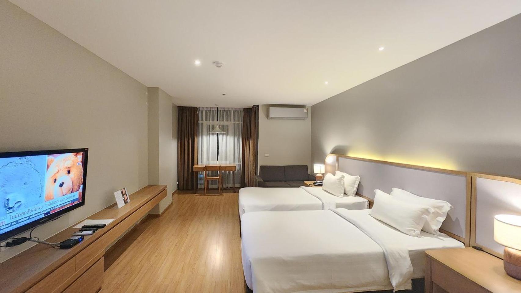 Brighton Hotel Bangkok Exterior photo